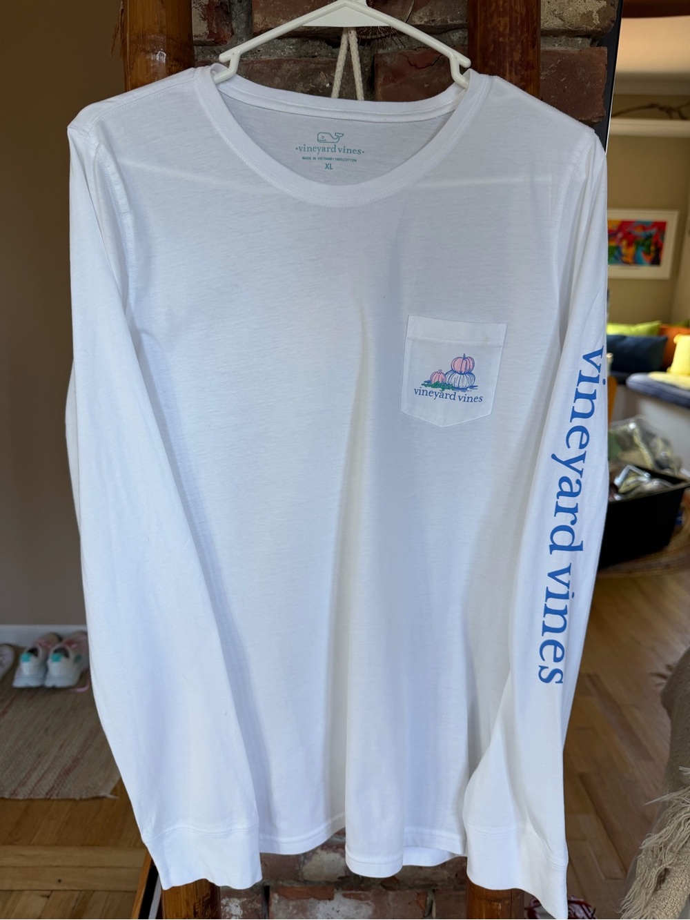 Vineyard Vines White Long-Sleeve Pocket Tee with Blue Sleeve Logo